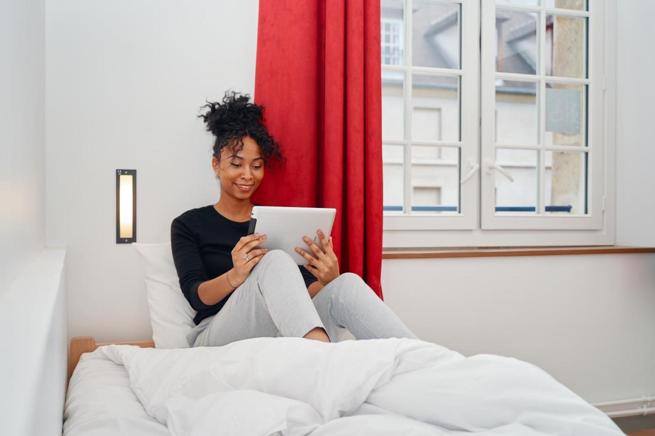 Single Room,963029938:JPEG